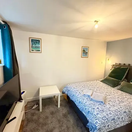 Meubles Gay Lussac * ברסט