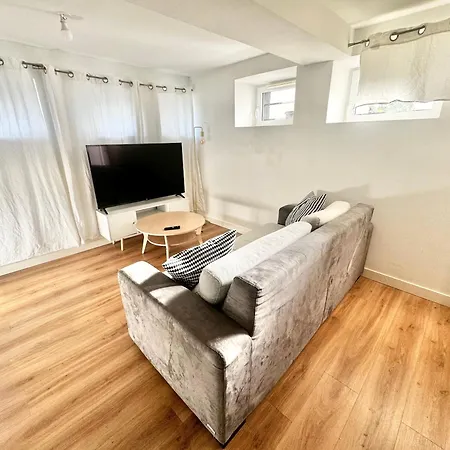 Апартаменти Meubles Gay Lussac